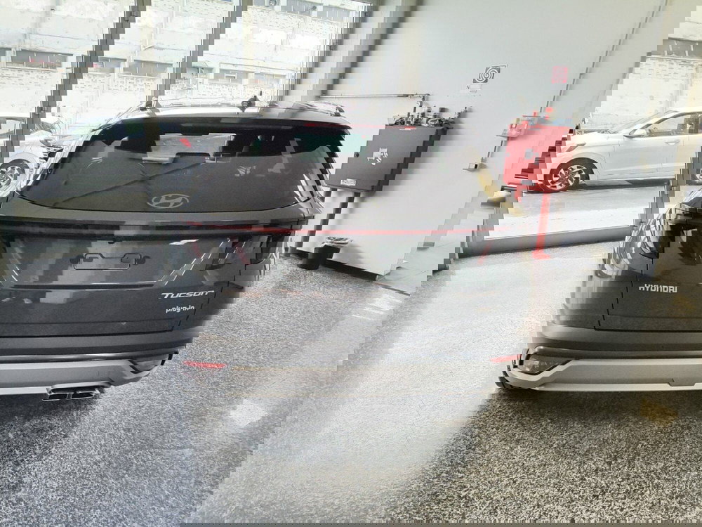 Hyundai Tucson nuova a Macerata (4)