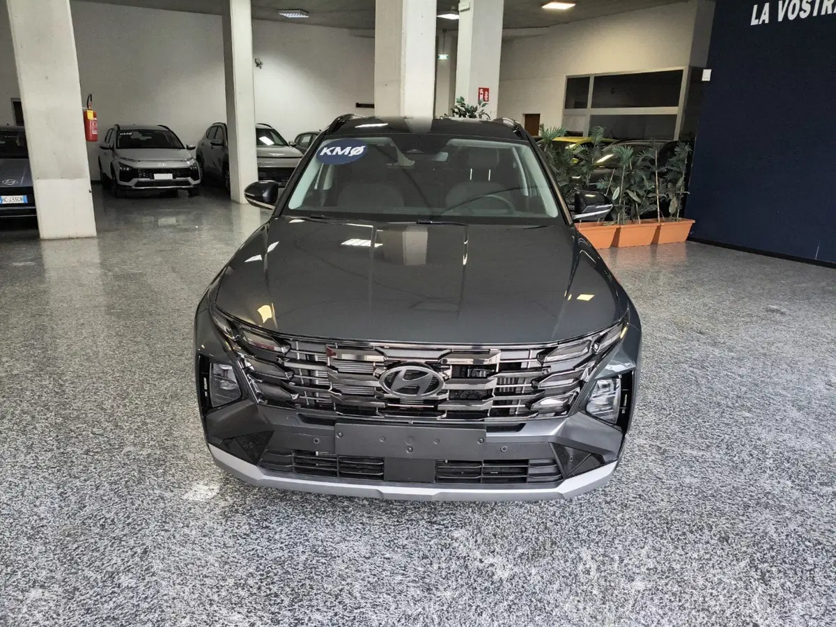 Hyundai Tucson nuova a Macerata (5)