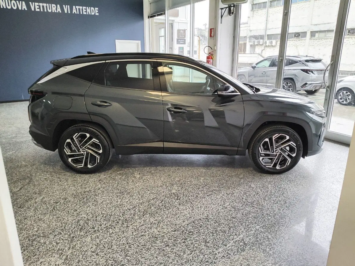 Hyundai Tucson nuova a Macerata (7)