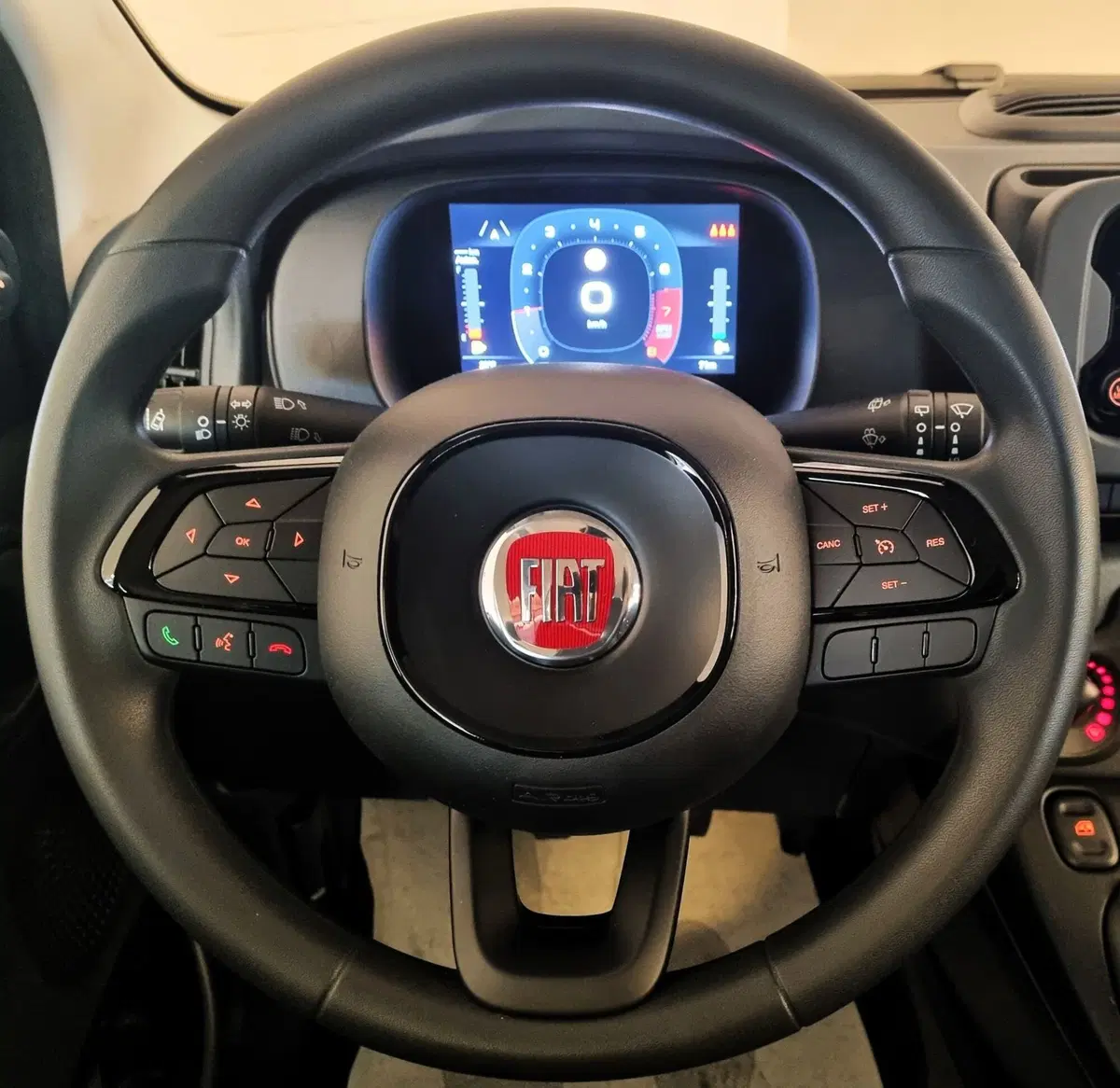 Fiat Panda Cross nuova a Pavia (11)