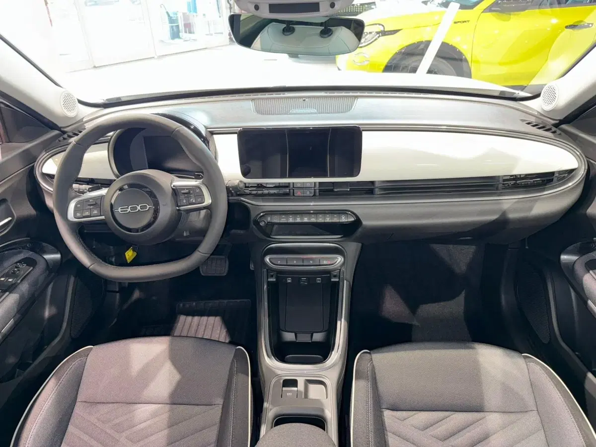 Fiat 600 nuova a Reggio Emilia (9)