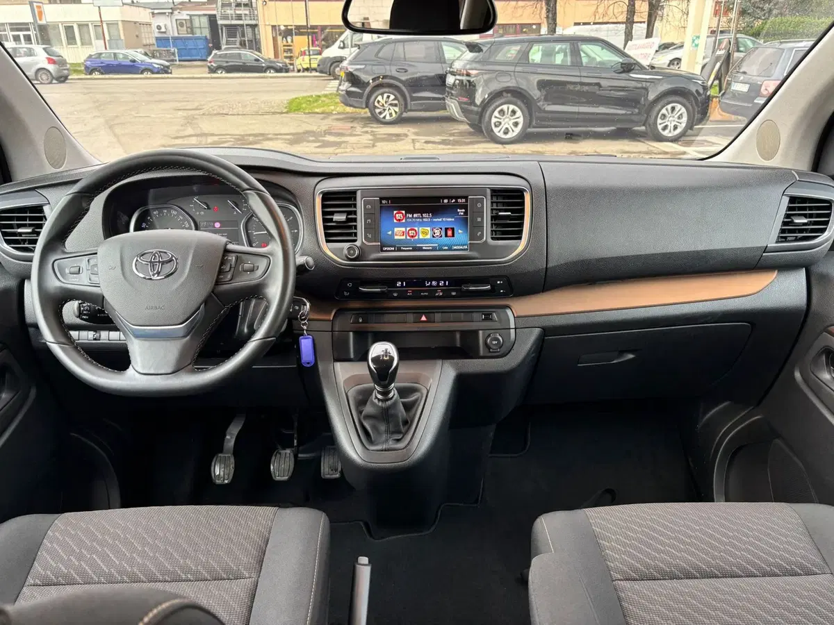 Opel Zafira Life usata a Modena (13)