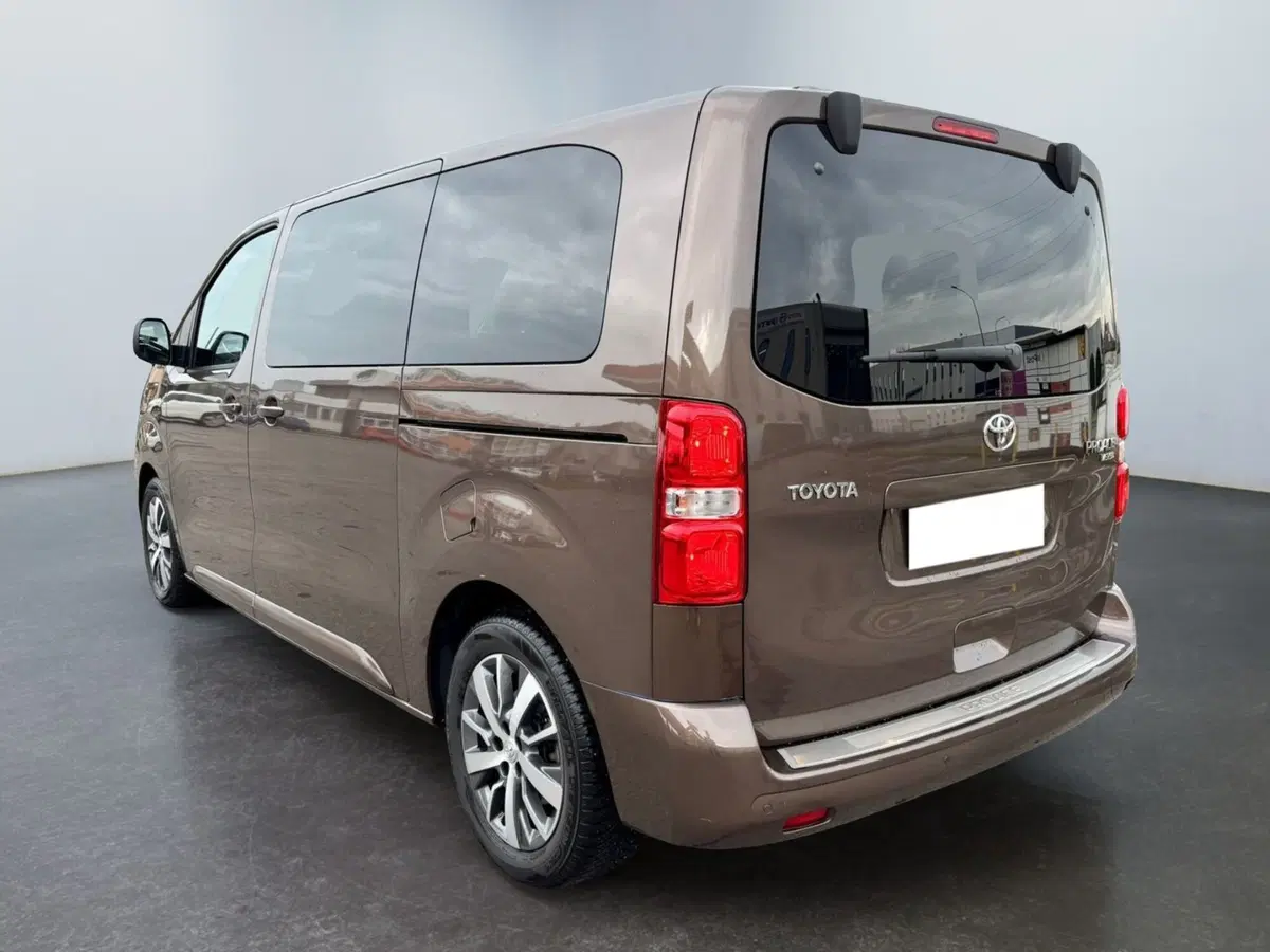 Opel Zafira Life usata a Modena (8)