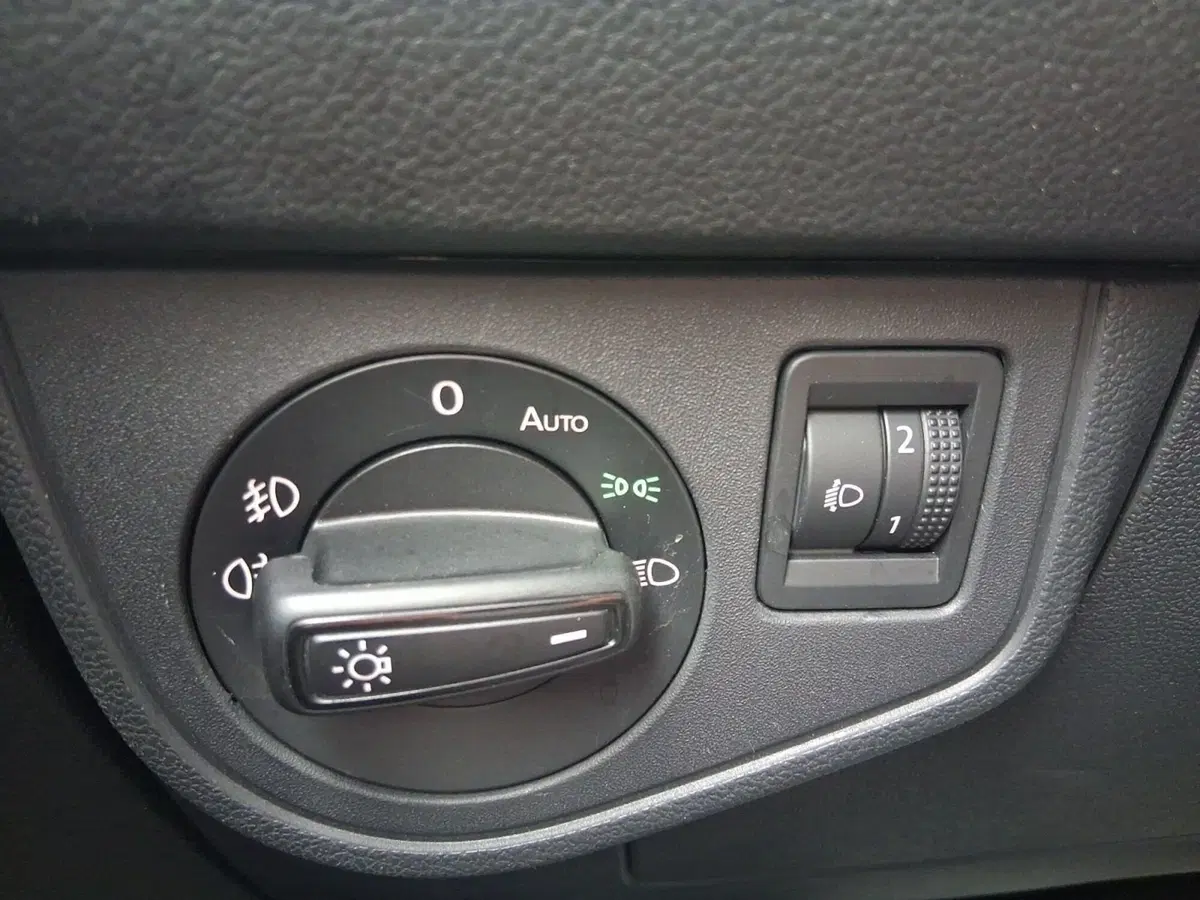 Volkswagen Taigo usata a Bologna (20)