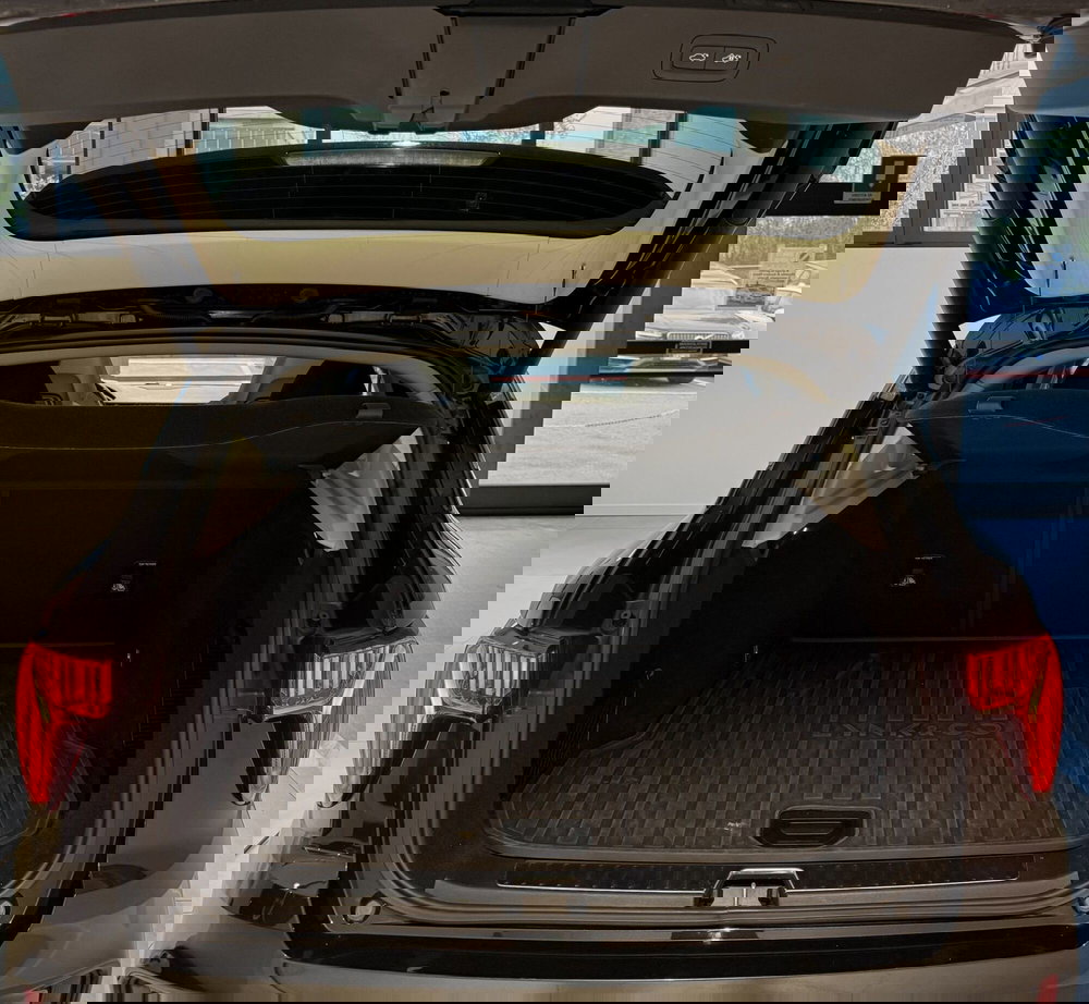 Lynk & Co 01 usata a Parma (12)