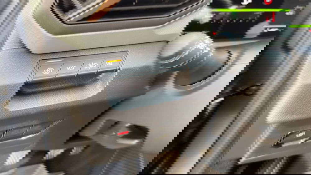 Dacia Bigster usata a Parma (12)