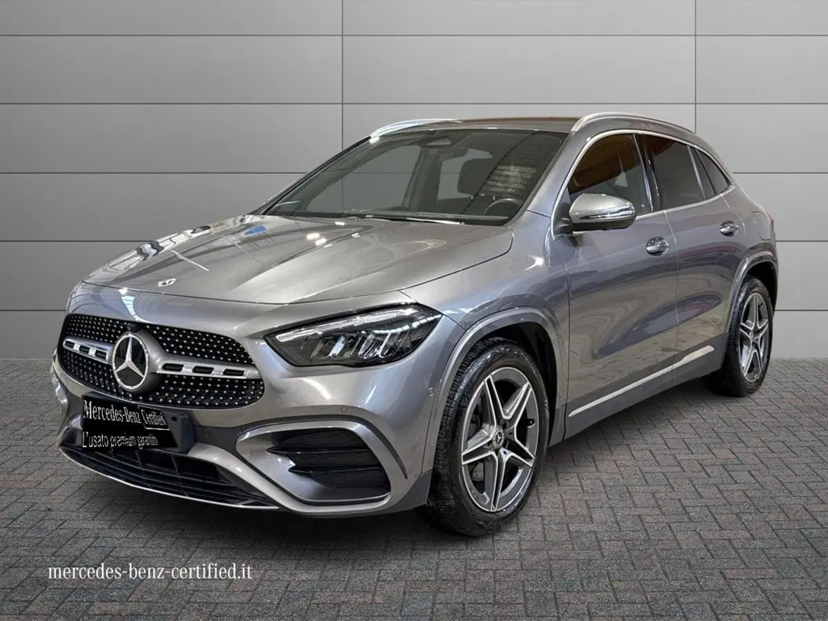 Mercedes-Benz GLA SUV usata a Foggia