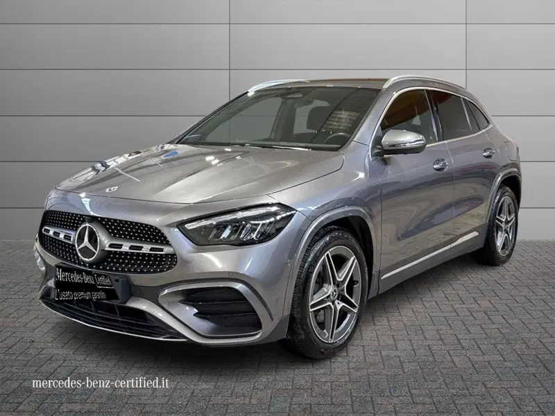 Mercedes-Benz GLA SUV usata a Foggia