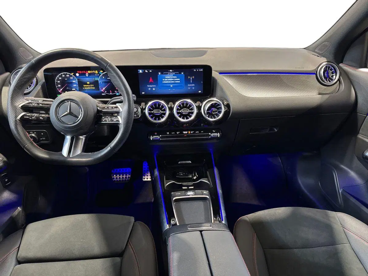Mercedes-Benz GLA SUV usata a Foggia (9)
