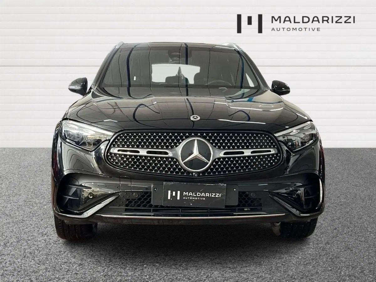 Mercedes-Benz GLC SUV usata a Bari (2)