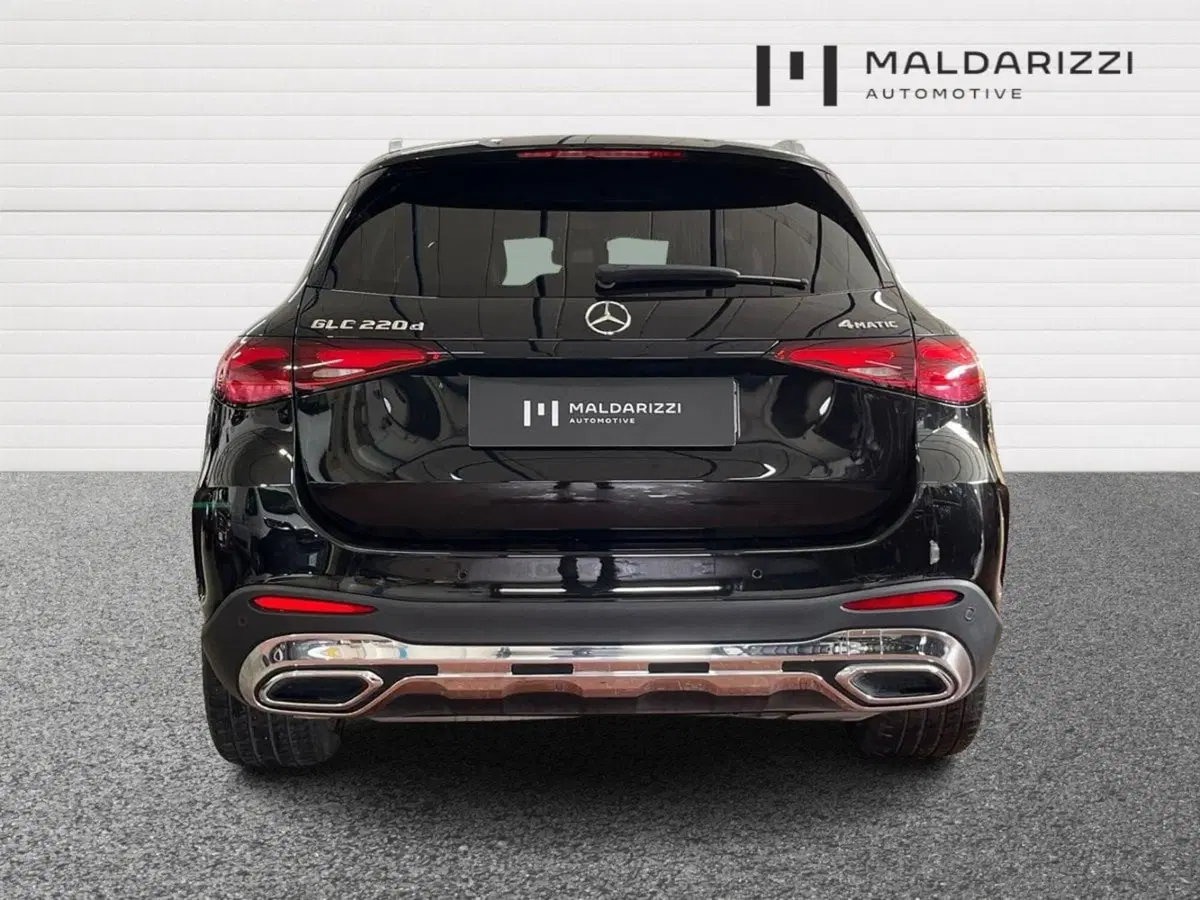 Mercedes-Benz GLC SUV usata a Bari (3)