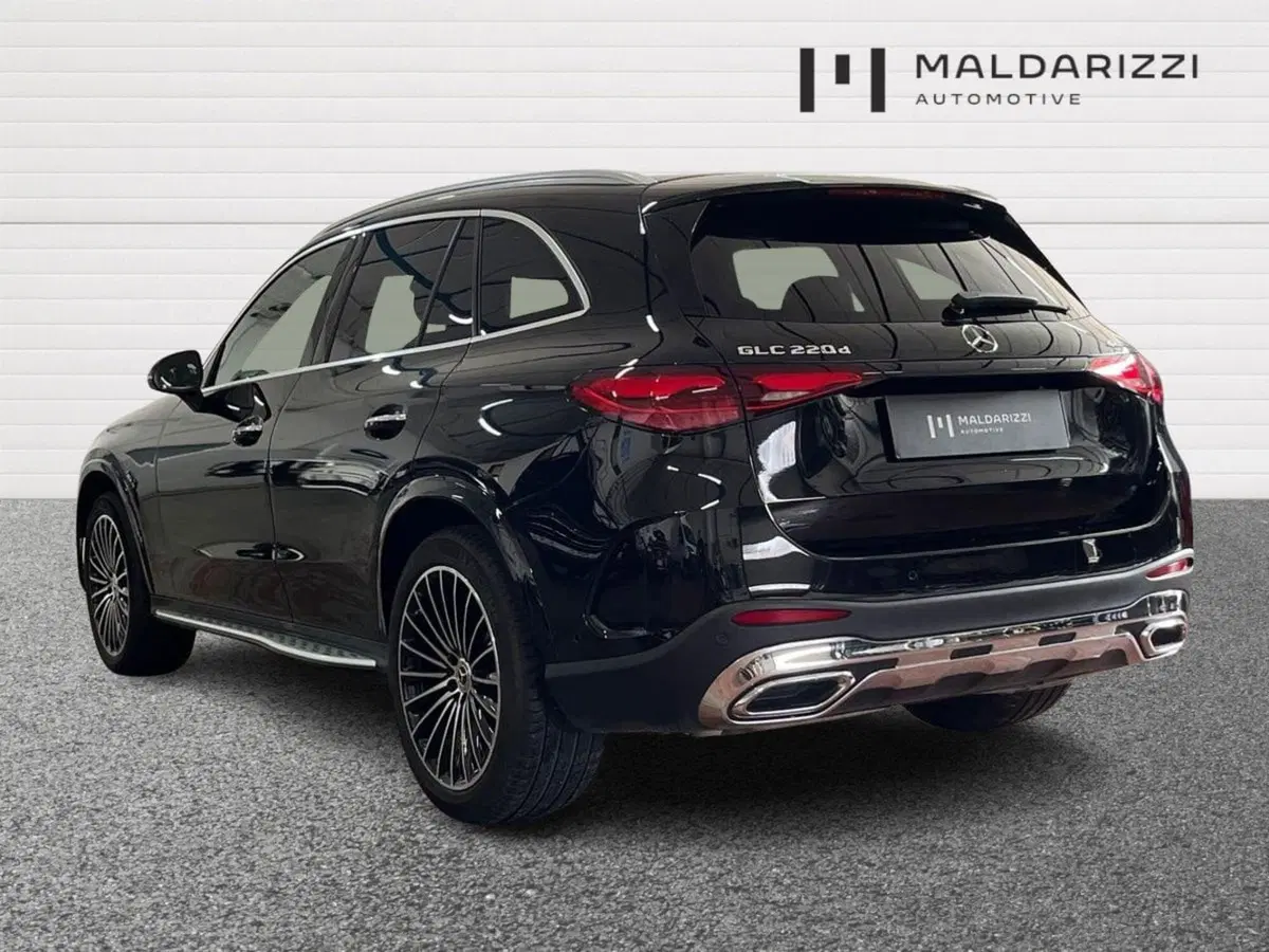 Mercedes-Benz GLC SUV usata a Bari (4)