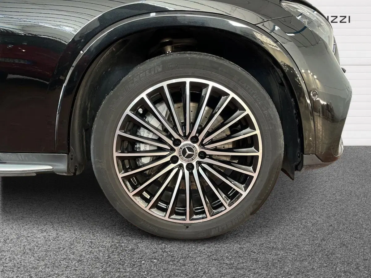 Mercedes-Benz GLC SUV usata a Bari (6)