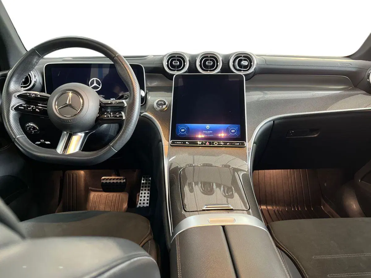 Mercedes-Benz GLC SUV usata a Bari (8)