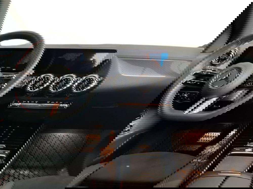 Mercedes-Benz GLA SUV usata a Bari (8)