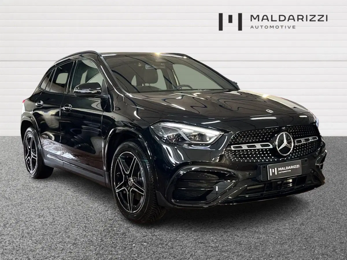 Mercedes-Benz GLA SUV usata a Bari