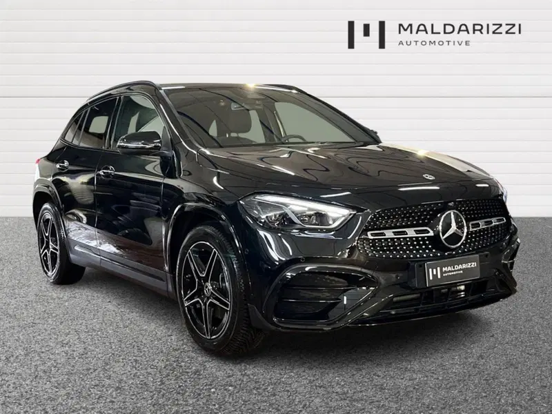 Mercedes-Benz GLA SUV usata a Bari