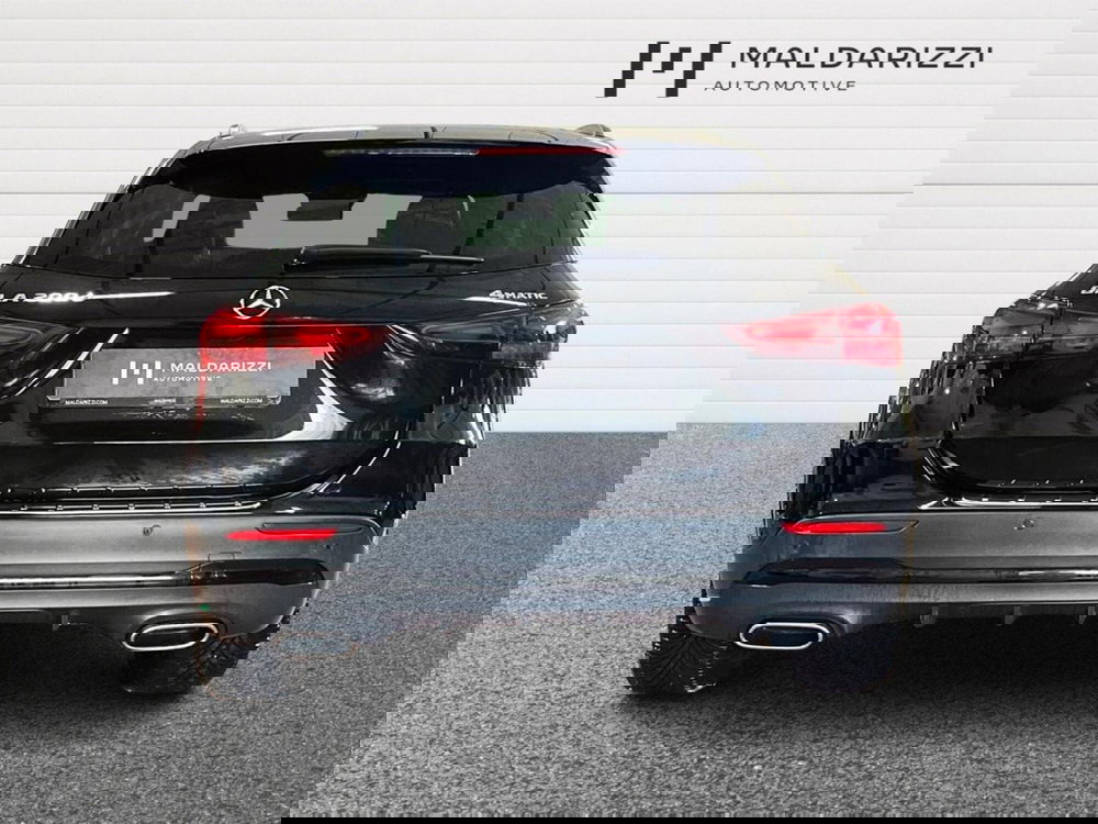 Mercedes-Benz GLA SUV usata a Bari (3)