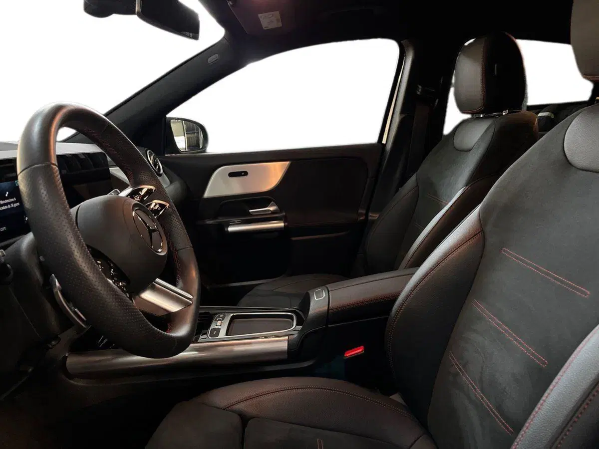 Mercedes-Benz GLA SUV usata a Bari (7)