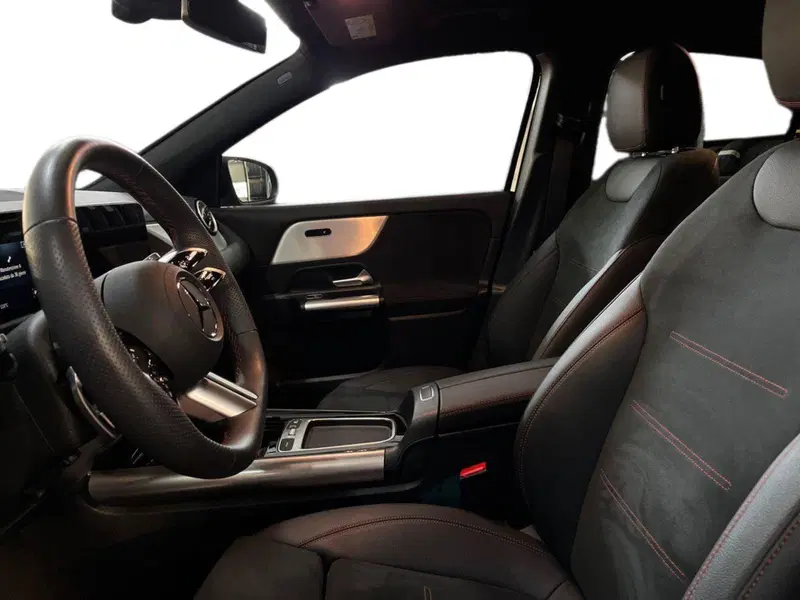 Mercedes-Benz GLA SUV usata a Bari (7)