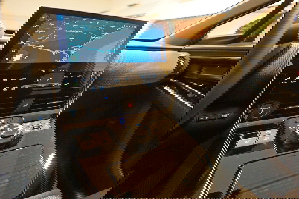 Subaru Solterra usata a Pescara (10)