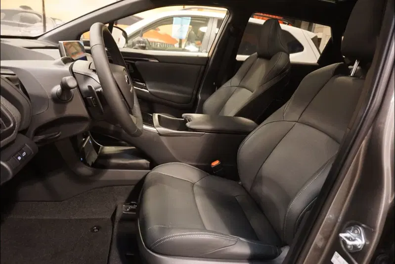 Subaru Solterra usata a Pescara (7)