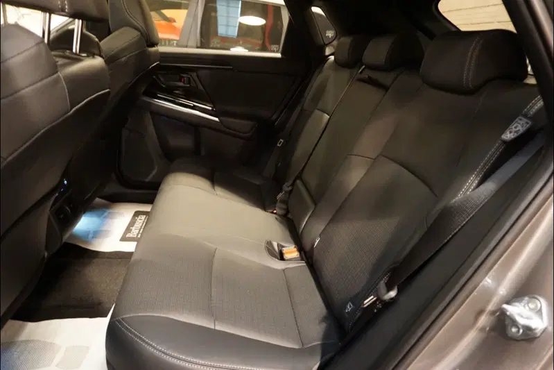 Subaru Solterra usata a Pescara (8)