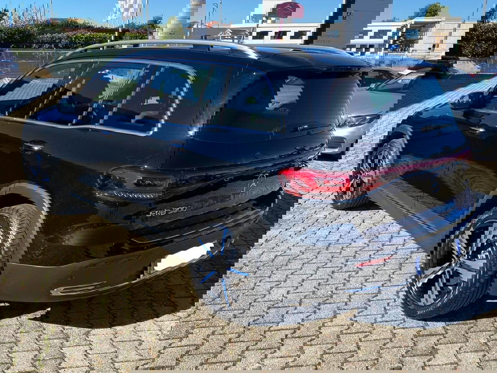 Mercedes-Benz EQB usata a Pescara (3)