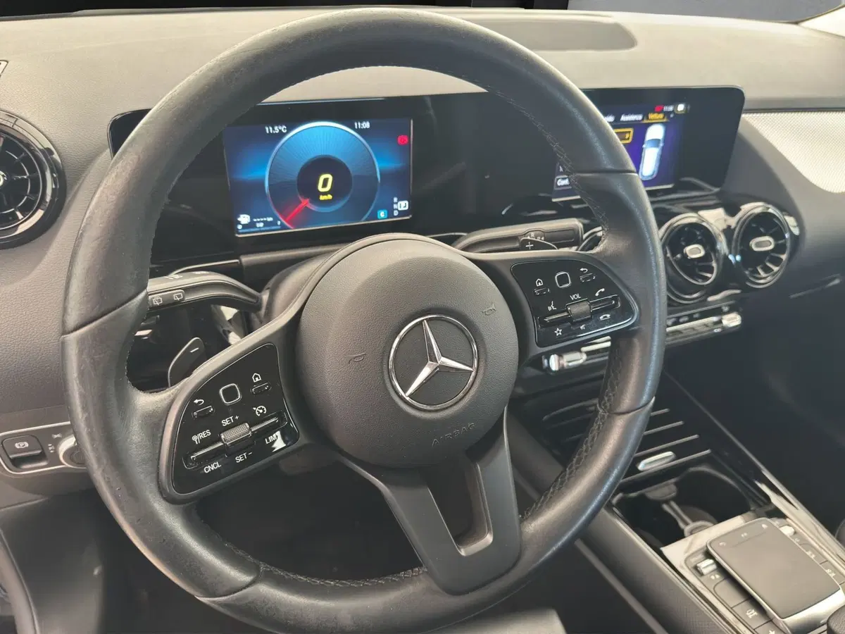 Mercedes-Benz GLA SUV usata a Cosenza (10)