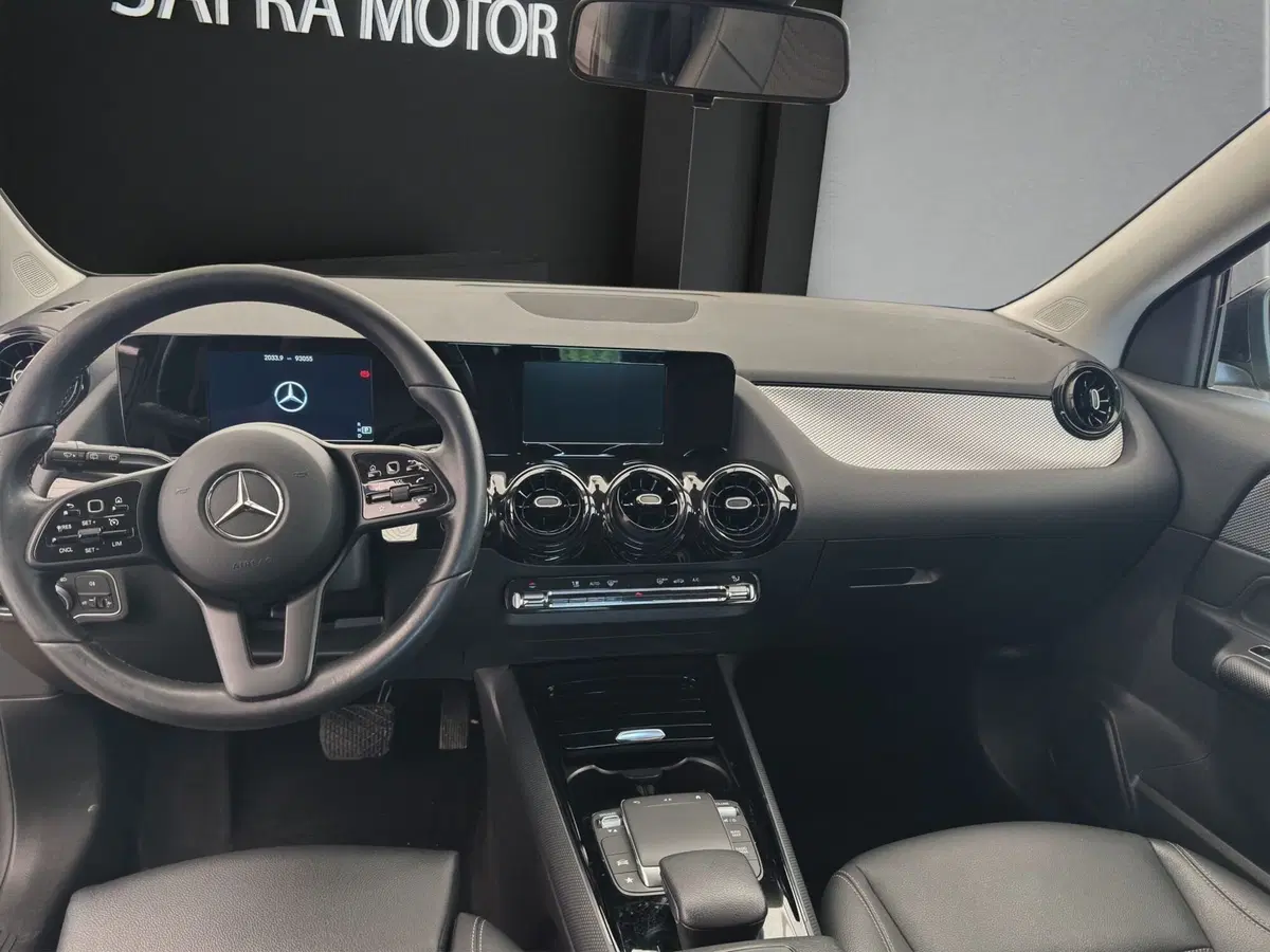 Mercedes-Benz GLA SUV usata a Cosenza (14)