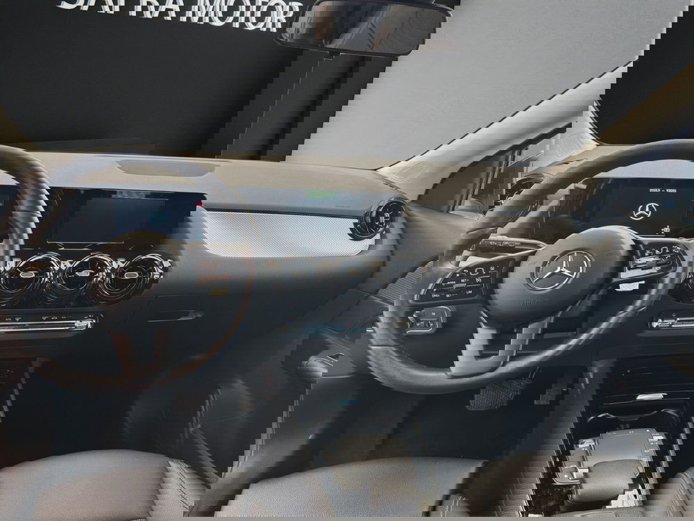 Mercedes-Benz GLA SUV usata a Cosenza (14)