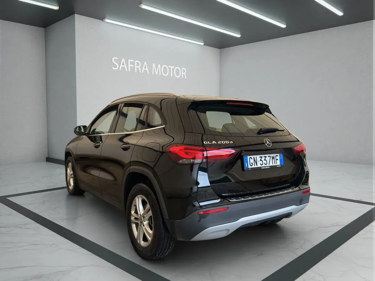 Mercedes-Benz GLA SUV usata a Cosenza (4)