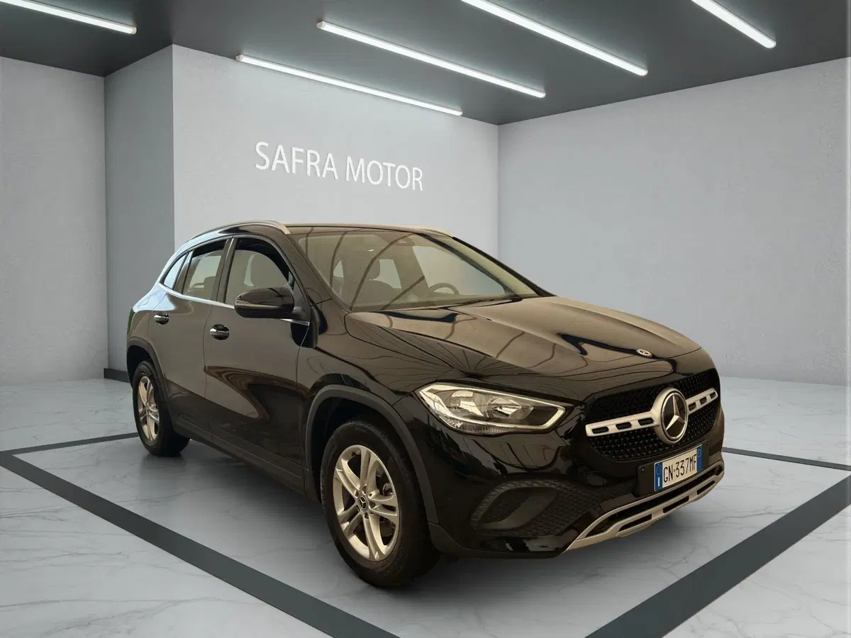 Mercedes-Benz GLA SUV usata a Cosenza (8)