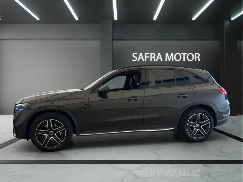 Mercedes-Benz GLC usata a Cosenza (3)