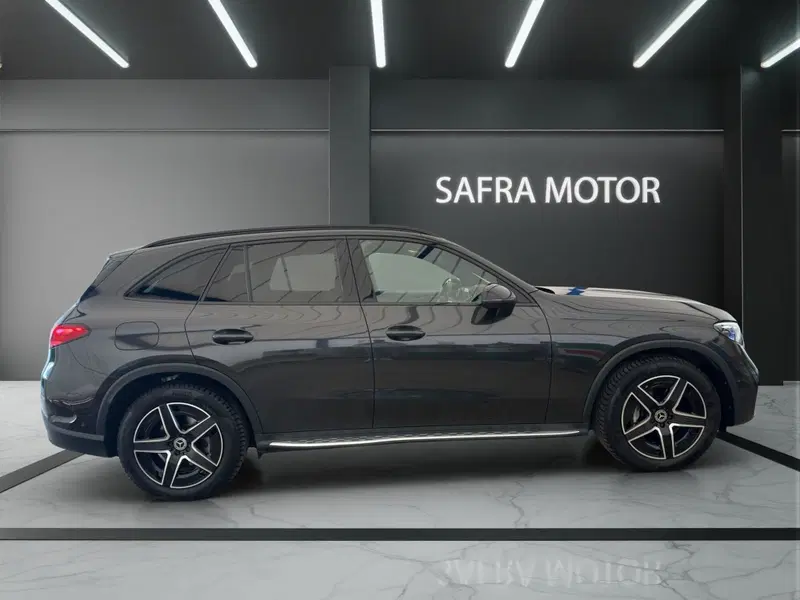 Mercedes-Benz GLC usata a Cosenza (7)