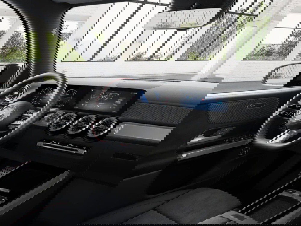 Mercedes-Benz GLB nuova a Rimini (12)