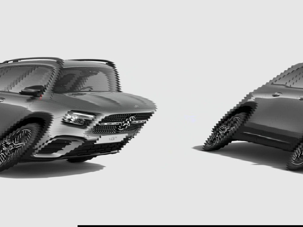 Mercedes-Benz GLB nuova a Rimini (7)