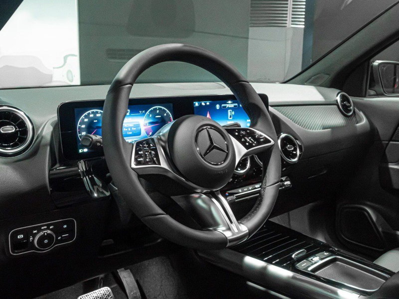 Mercedes-Benz GLA SUV nuova a Ancona (11)