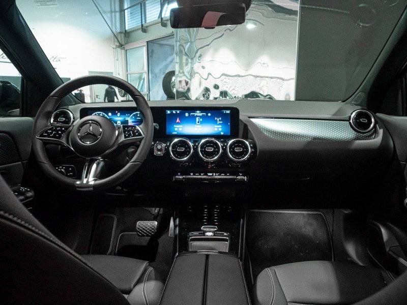 Mercedes-Benz GLA SUV nuova a Ancona (16)