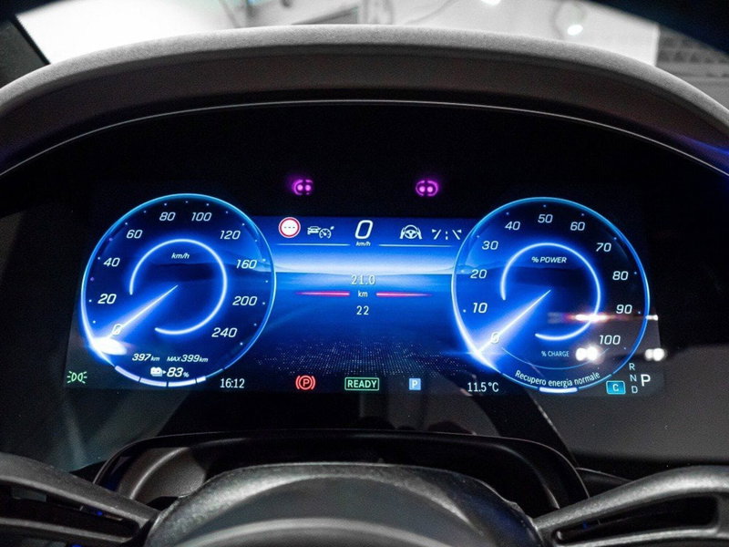 Mercedes-Benz EQE SUV nuova a Macerata (16)