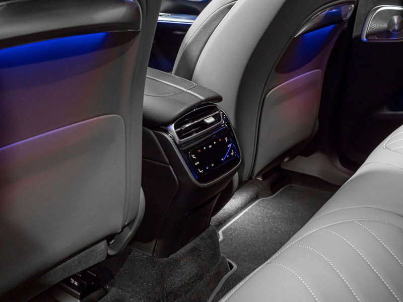 Mercedes-Benz EQE SUV nuova a Macerata (18)