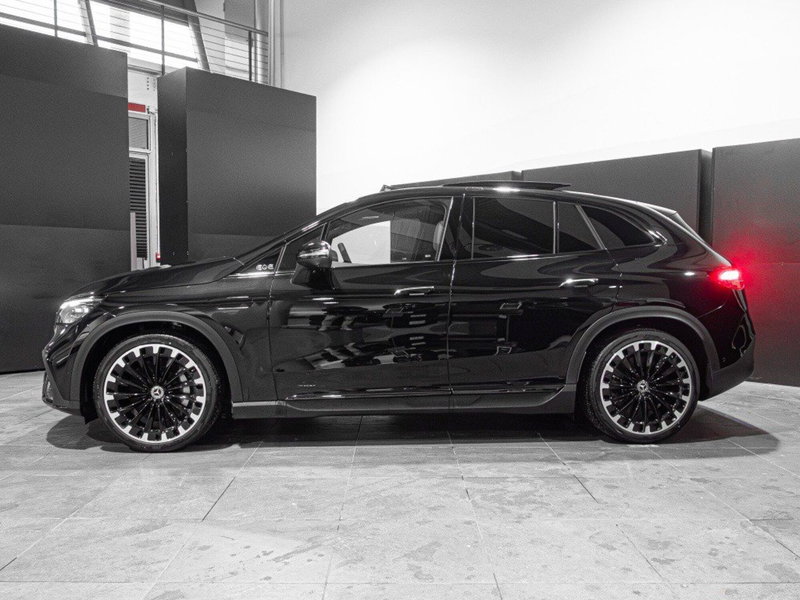 Mercedes-Benz EQE SUV nuova a Macerata (2)