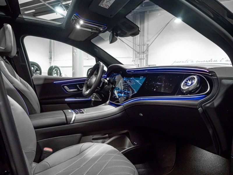 Mercedes-Benz EQE SUV nuova a Macerata (20)