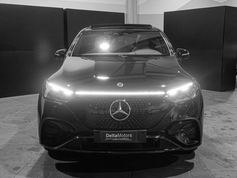 Mercedes-Benz EQE SUV nuova a Macerata (5)