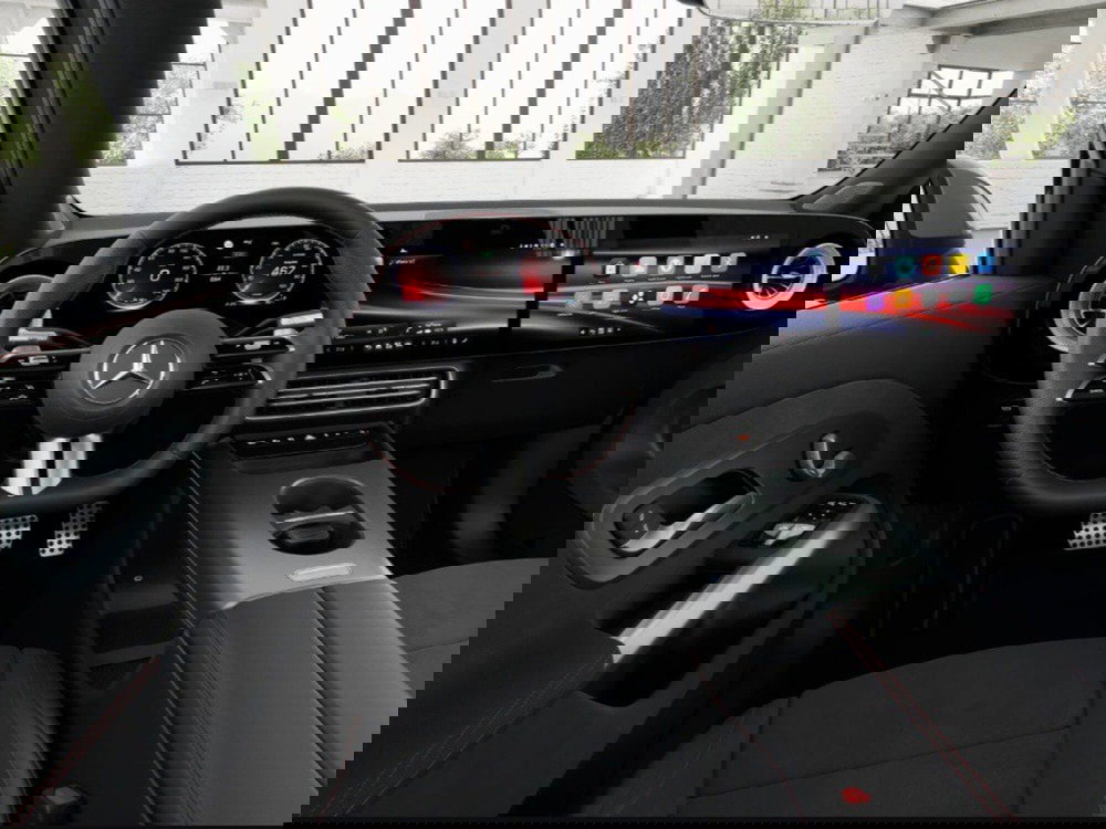 Mercedes-Benz GLB nuova a Ancona (9)