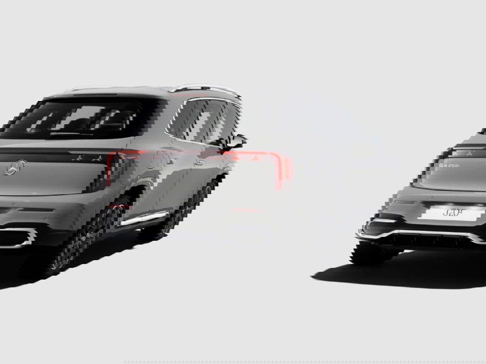 Mercedes-Benz GLB nuova a Macerata (5)