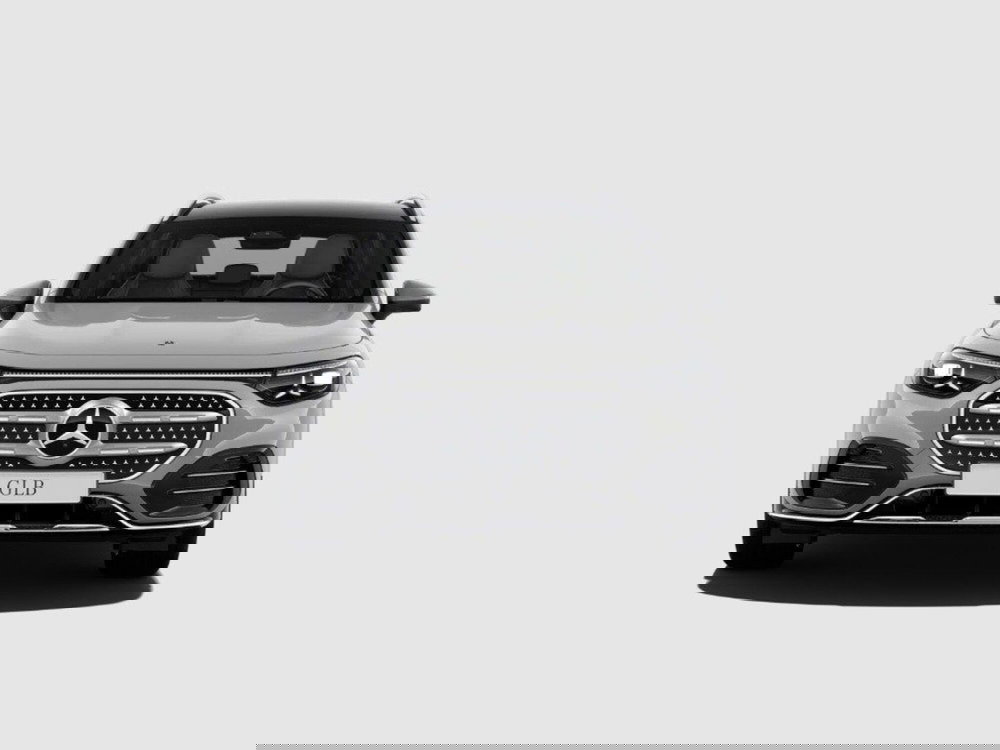 Mercedes-Benz GLB nuova a Macerata (8)