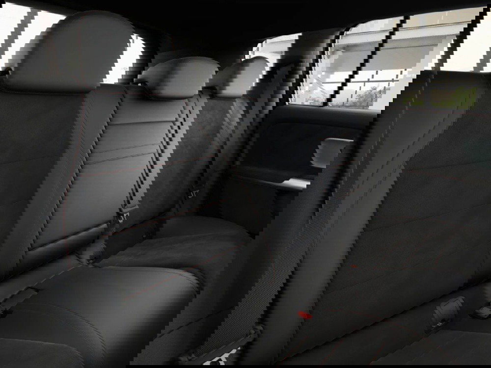 Mercedes-Benz GLB nuova a Macerata (11)