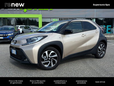 Toyota Aygo X 1.0 Lounge Air 72cv s-cvt del 2024 usata a Vigevano
