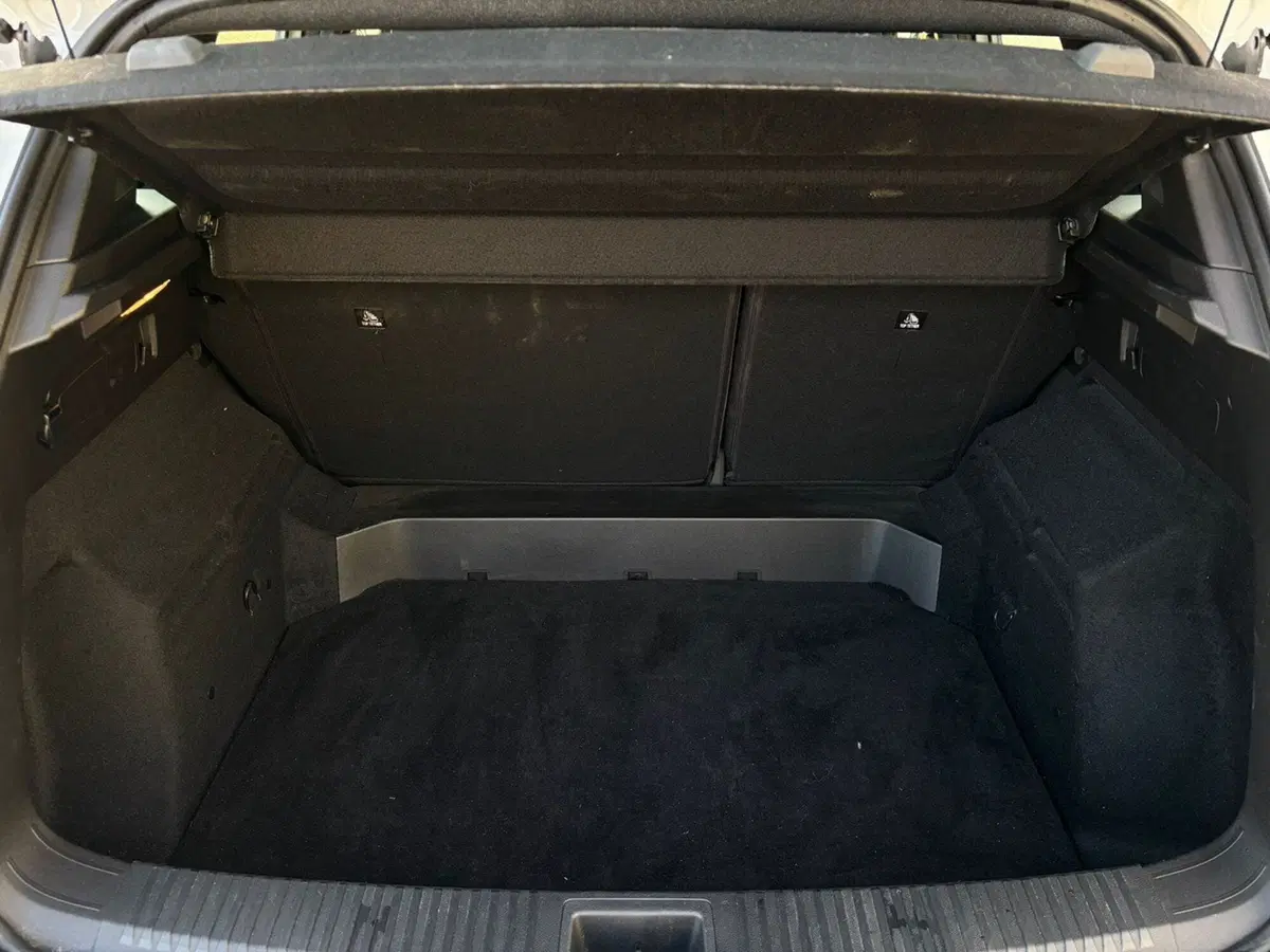 Toyota Aygo X usata a Pavia (14)